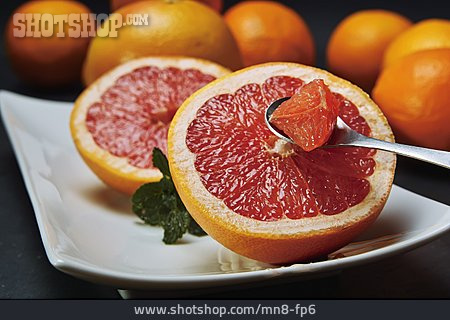 
                Grapefruit, Fruchthälfte                   