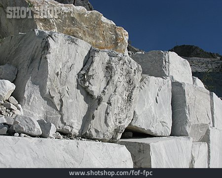 
                Marmor, Marmorsteinbruch, Marmorblock, Carrara-marmor                   