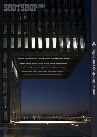 
                Bürogebäude, Moderne Baukunst, Düsseldorf                   