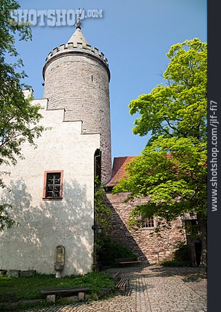 
                Burg, Leuchtenburg, Bergfried                   