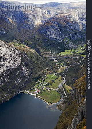 
                Bergsee, Berglandschaft, Lysefjord                   