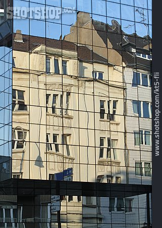 
                Bürogebäude, Gegensatz, Stadthaus, Glasfassade                   