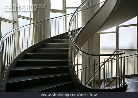 
                Treppe, Aufgang, Treppenhaus                   