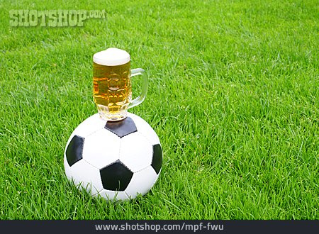 
                Bier, Fußball, Bierkrug                   