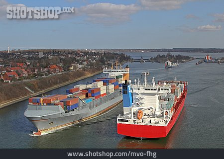
                Containerschiff, Schiffsverkehr, Schiffsfracht                   