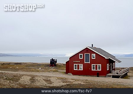 
                Haus, Svalbard, Spitzbergen, Ny-alesund                   