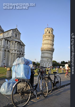 
                Städtisches Leben, Pisa, Schiefer Turm, Santa Maria Assunta                   