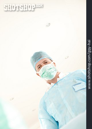 
                Arzt, Chirurg                   
