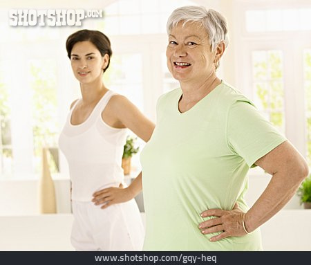 
                Aktiv, Workout, Fitnesstrainerin, Seniorensport                   