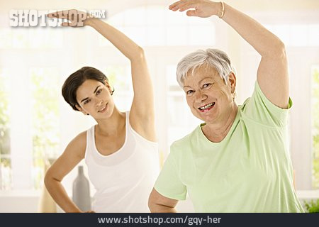 
                Fitnesstrainerin, Aktive Seniorin, Seniorensport                   