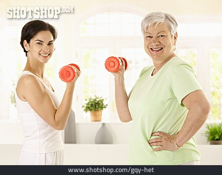 
                Anti-aging, Hanteltraining, Aktive Seniorin                   