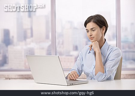 
                Geschäftsfrau, Business, Laptop                   