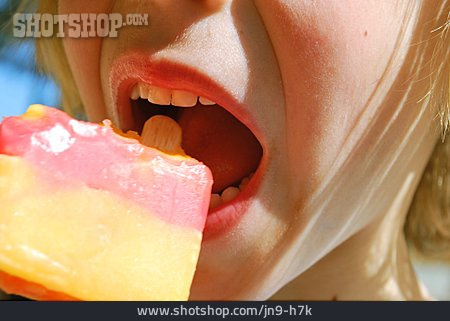 
                Child, Eating, Ice                   