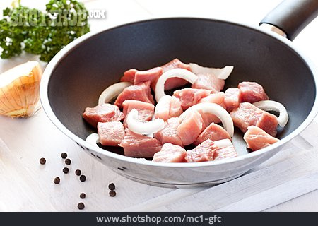 
                Rindfleisch, Anbraten, Fleischstücke                   