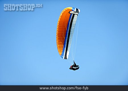 
                Paragliding, Paragleiter, Gleitschirmfliegen                   