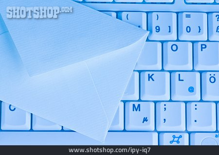 
                Brief, Computertastatur, Posteingang                   