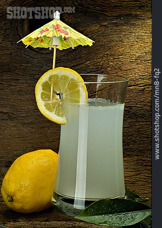 
                Zitronenlimonade                   