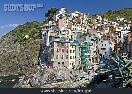 
                Italien, Ligurien, Cinque Terre, Riomaggiore                   