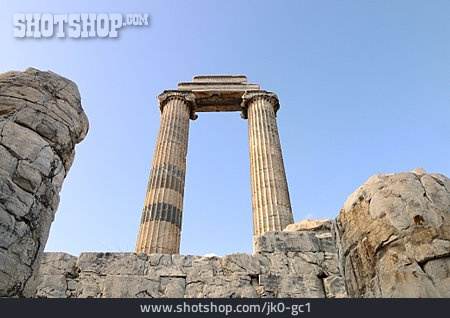 
                Archäologie, Säulen, Didyma                   