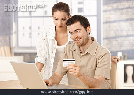 
                Liebespaar, Onlineshopping, Bestellen                   