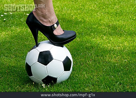 
                Fußball, Pumps, Frauenfußball                   