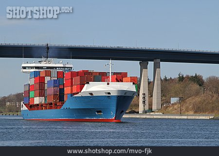 
                Frachtschiff, Containerschiff, Schiffsverkehr                   