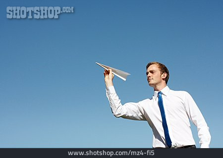 
                Geschäftsmann, Geschäftsreise, Papierflugzeug                   
