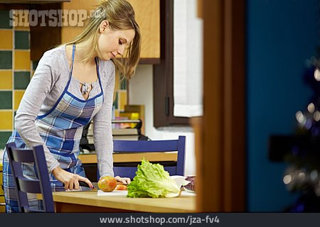 
                Kochen, Zubereitung, Hausfrau                   