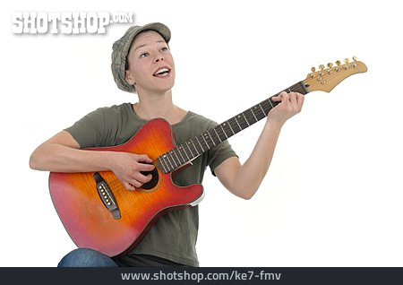 
                Musizieren, Gitarre Spielen, Gitarristin                   