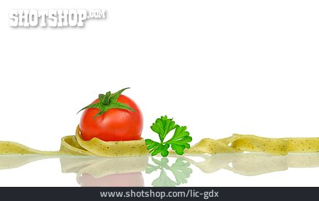 
                Tomate, Italienische Küche, Bandnudel                   