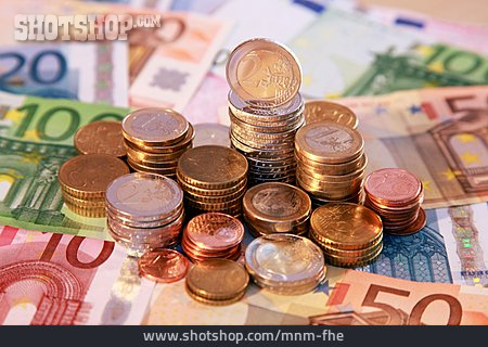 
                Euro, Geldschein, Münzgeld                   