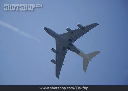 
                Flugzeug, Fliegen, Airbus                   
