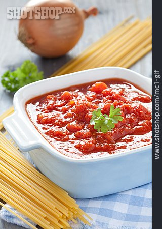 
                Tomatensoße, Spaghetti Napoli                   