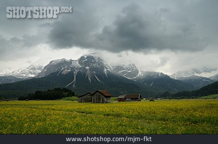 
                Zugspitze, Berglandschaft, Alm                   