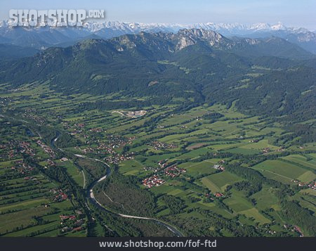 
                Alpen, Isartal, Benediktenwand                   
