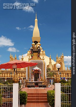 
                Altar, Stupa, Pha That Luang                   