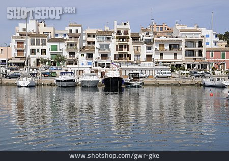 
                Schifffahrt, Hafen, Portopetro                   