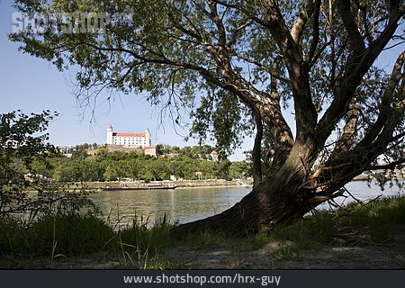 
                Bratislava, Donauufer                   
