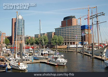 
                Hamburg, Elbe, Elbphilharmonie                   