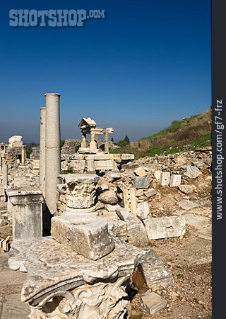 
                Tempel, Ephesus                   