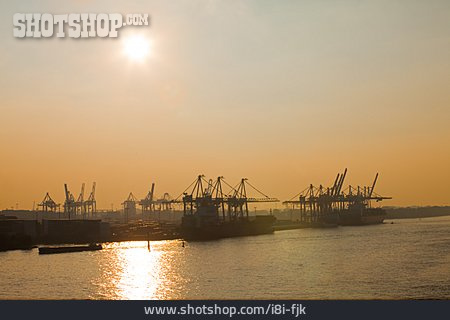 
                Containerhafen, Hamburger Hafen                   