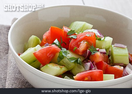 
                Salat, Tomate, Gurke                   