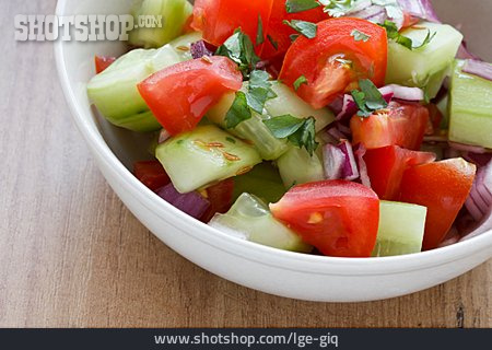 
                Salat, Tomate, Gurke                   