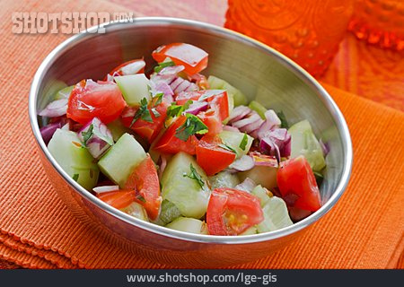 
                Tomate-gurken-salat                   