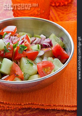 
                Tomate-gurken-salat                   
