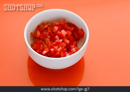 
                Tomate, Gehackt, Tomatensalat                   