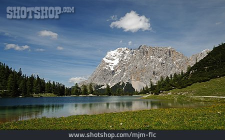 
                Zugspitze, Seebensee, Mieminger Gebirge                   