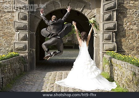
                Glücklich, Hochzeit, Luftsprung, Brautpaar                   