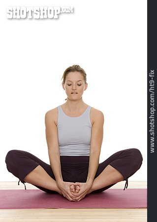 
                Junge Frau, Yoga, Meditieren                   