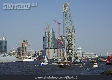 
                Hamburger Hafen, Hafencity                   